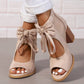 Dames sandalen met open teen en dikke hak en strik