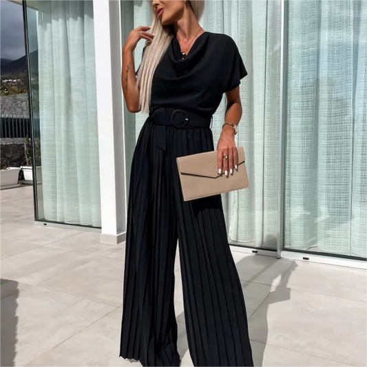 Effen gekleurde jumpsuit met hoge taille en geplooide pijpen