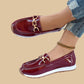 Elegante loafer voor vrouwen in universitaire kleuren met een dikke zool