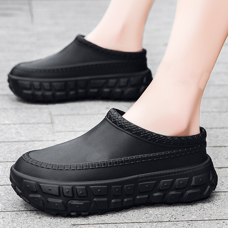 Stylish Non Slip Closed Toe Clogs